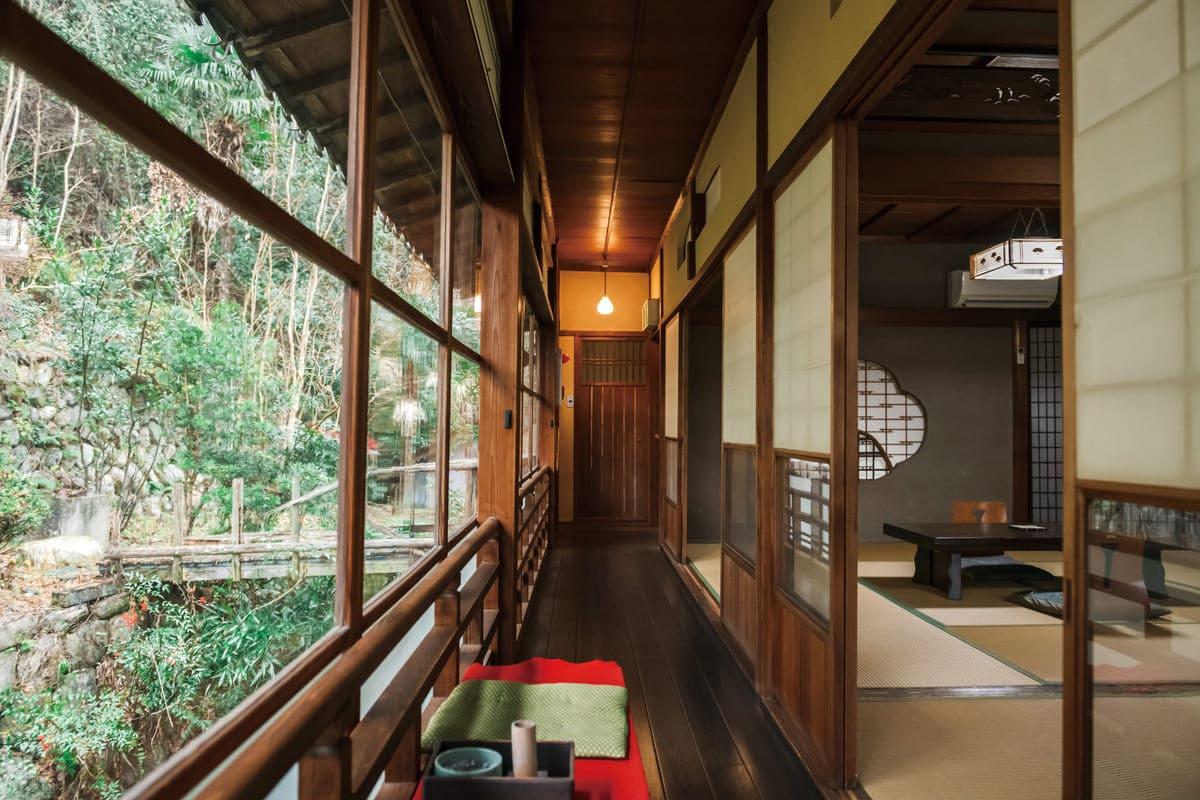 Experience the history and modernity of sushi at Japan's oldest sushi restaurant